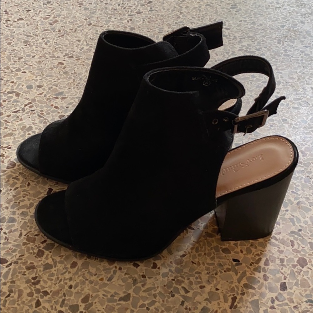New black suede mules